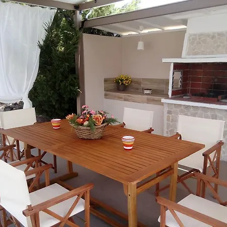 Thalassa Maisonette